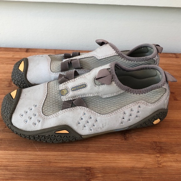 teva proton water shoes